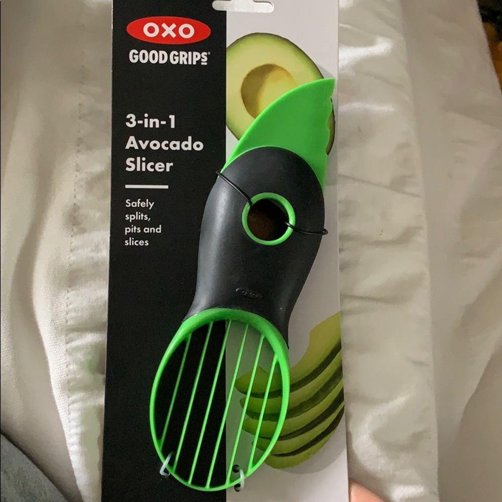 Avocado slicer